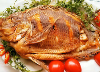 Mẹo rán cá vàng giòn, không sát chảo